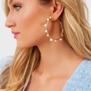 Mignonne Gavigan Isla Pearl Hoop Earring
